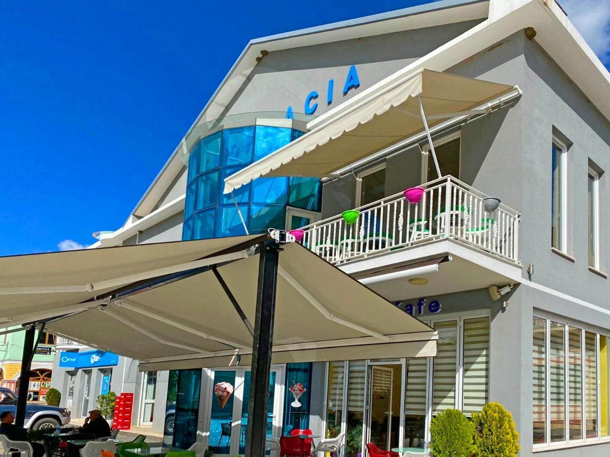 Hotel Demokracia Fushe-Arrez Exterior photo